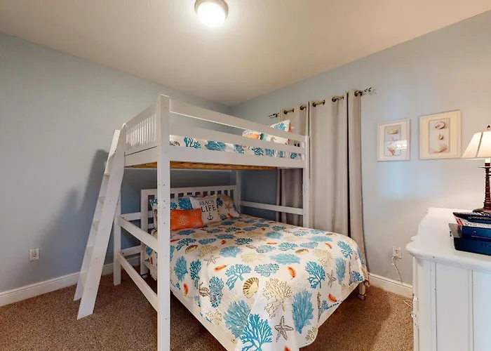 Apartment Crystal Shores West 904