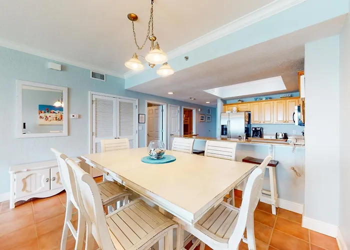 Apartment Crystal Shores West 904