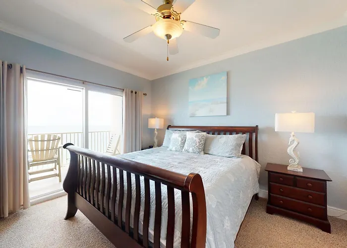 Crystal Shores West 904 Apartment *